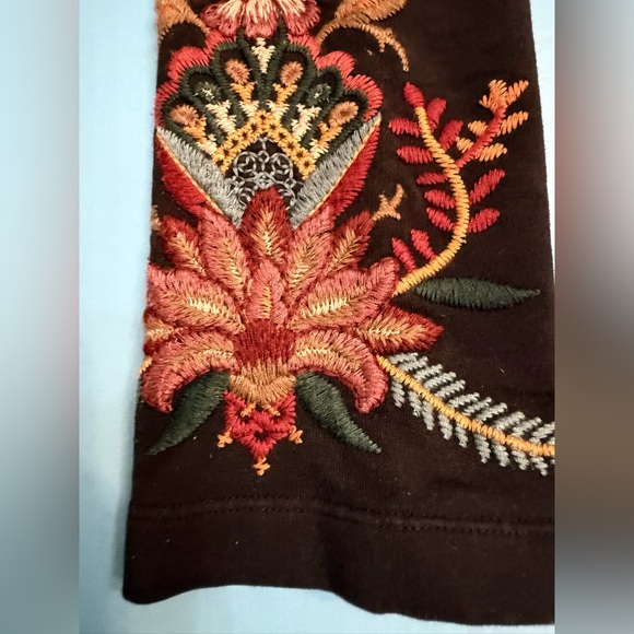 Johnny was black embroidered knit leggings XS. Very good condition. Beautiful. - Picture 5 of 11